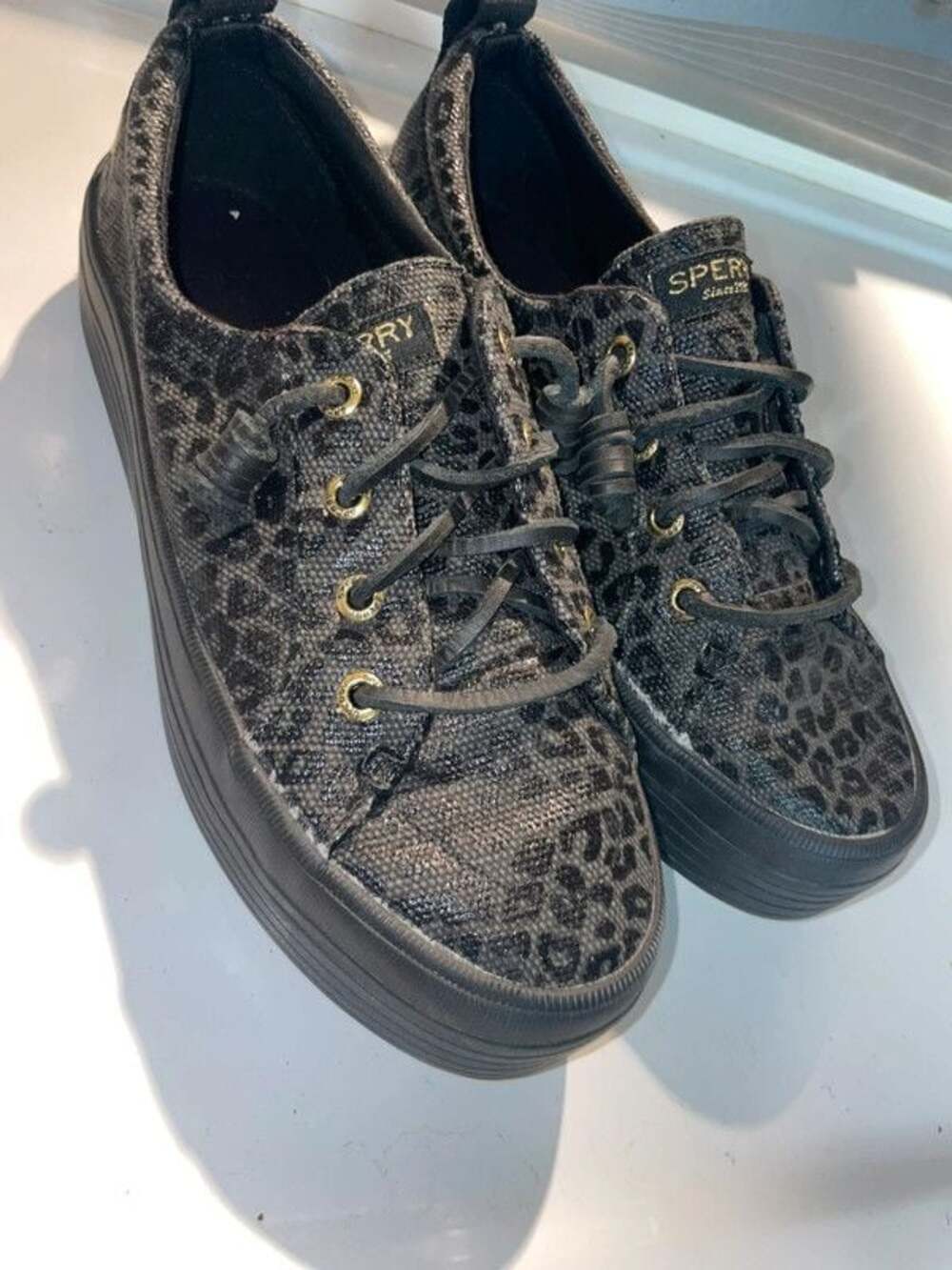 Sperry women’s leopard shoes 6.5